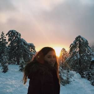 Meet your Posher, Anna